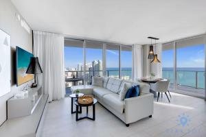 Luxury 2Br Front Ocean Bay View Amazing Pools