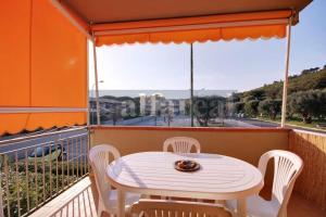 Appartamento con 2 Camere da Letto e Terrazza