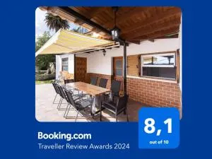 Live Tata Casa con jardin y vistas - Pedro Álvarez