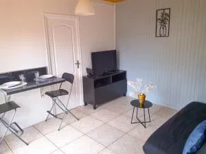 Maison hyper calme proche RER, à 2 arrêts du Stade de France, 25min Paris centre, proche, Disney, Astérix, CDG - 斯坦