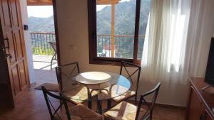 Casa La Sabina Roja 1 - Casa con impresionantes vistas sobre Hermigua y el mar