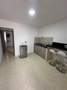 Apto 301 cerca a C.C. unicentro