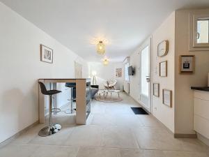 Appartements Le Jardin des Plantes Rouen Studios et F2 au calmes, Terrasse, stationnement gratuit : photos des chambres