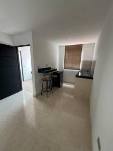 Apto 302 cerca a C.C unicentro