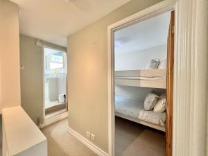 Farthing Cottage…cute ‘n’ cosy!