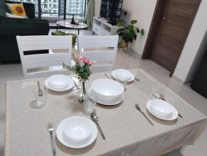 Holiday SweetHome at Forest City 2BR1B with TV Box 4-6pax 1807