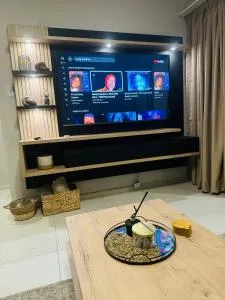 Luxury 3 Bedroom Apartment in Carlswald - Erand