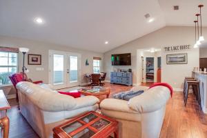 Hawthorne Vacation Rental w Access to Cue Lake