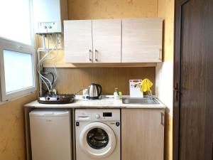 Apartment at Rustaveli avenue, near opera