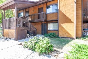 Red Pine Condominiums bySeasons Resort Lodging