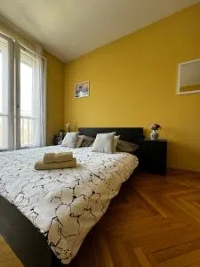 Extralarge Queen Room in the Heart of Bratislava with Terrace - Récse