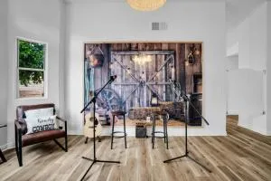 8 min to Coachella Heated Pool Karaoke Arcade - Indian Wells Mobile Home Park