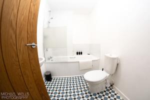 Capstones Lookout near tunnels beach