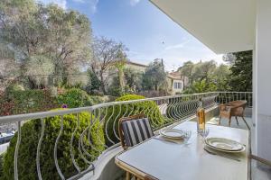 In the heart of the Cap dAntibes lovely flat