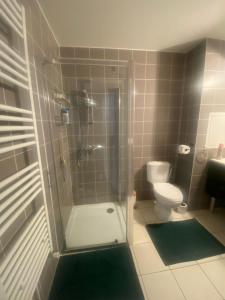 Chambre privée Sdb kitchenette proche de Paris