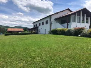 Gîte Etcharnia - Larceveau-Arros-Cibits