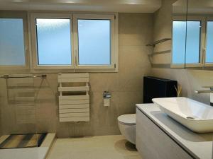 See front Premium Location - Panoramic view -