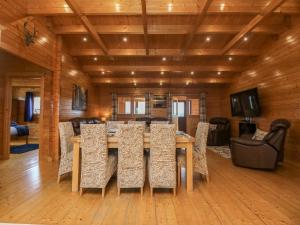 Chywolow Lodge