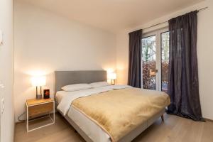 2-Zi zentral I Tiefgaragenstellplatz I Kongresscenter und Staatstheater I Neubau I Garten