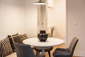 FLH Cais Sodré Chic Urban Flat with Balcony