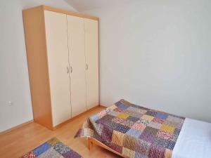 Apartment in Starigrad-Paklenica 50111