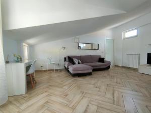 Serao House, 3 piano in centro