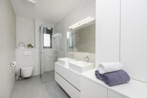 FUX LUXURY rooftop terrace JACUZZI & BBQ