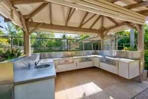 Noosa Dreaming in Luxury Beachside Resort