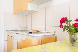 Apartments with parking space Baska, Krk - 22681