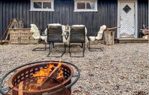 3 Bedroom Lovely Home In Alingsås