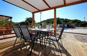 Amazing Home In Murter With Wifi 