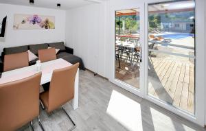 Amazing Home In Murter With Wifi 