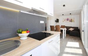 Amazing Home In Murter With Wifi