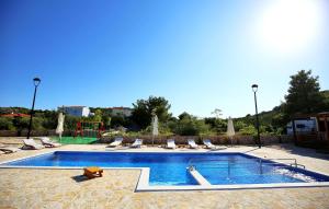 Lovely Home In Murter With Kitchen