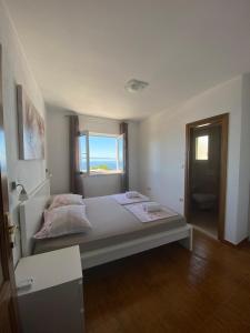 Apartments by the sea Drasnice, Makarska - 22864