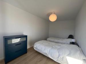 Maisons de vacances Maison moderne a 400m de la plage avec terrasses et equipements complets a St-Jean-de-Luz - FR-1-239-878 : photos des chambres