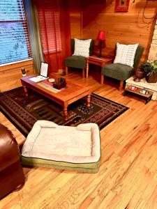 Prime Mountain Cabin - Near Galinburg Downtown
