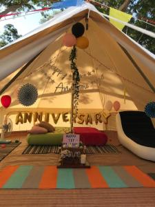 Glamping kaki singapore-Standard medium bell tent