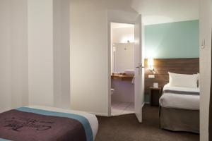 Hotels Kyriad Lille - Mons en Baroeul : - 1 lit double + 1 lit simple 