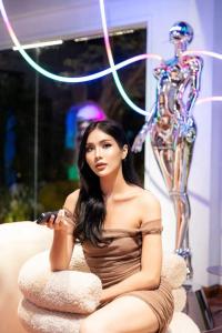 曼谷2000平方米庄园别墅 超大泳池sukhmvit位置绝佳 9间卧室