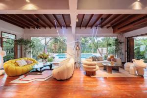 曼谷2000平方米庄园别墅 超大泳池sukhmvit位置绝佳 9间卧室