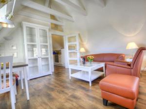 In the Riechey Villa