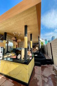 Blu Cabin Ari Stylish Gay Poshtel