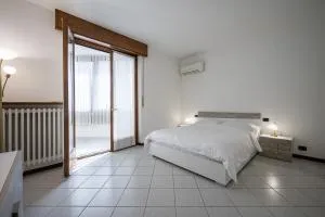 Two bedroom apartment with garage - Larihome A56 - Stazzona