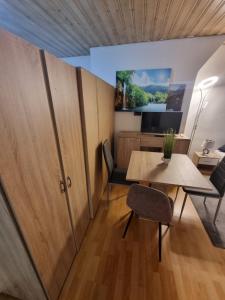 Monteurwohnung 4 in direkter Nähe zur Veltinsarena