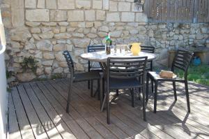 Maisons de vacances Le gite de lOlivier en Provence : photos des chambres