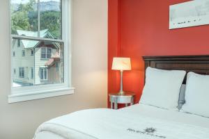 River Club 202 by Alpine Lodging Telluride