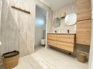 Villa Genêts - 3 suites parentales avec terrasse et piscine - Proche plage