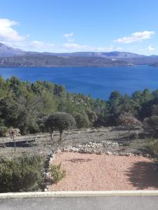 Appartement cosy à Sainte-Croix-du-Verdon 44 m² vue lac