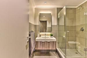 Foreshore place 1510 one bedroom apartment